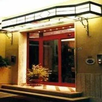 Hotel Tonfoni contacts